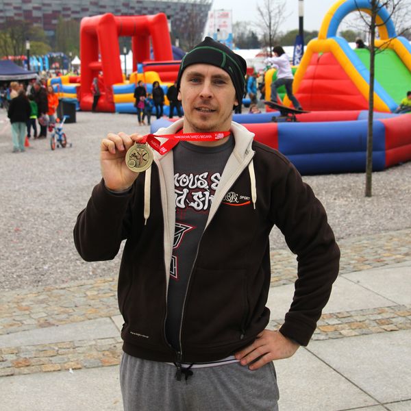 Zdjęcie z medalem po Orlen Maraton 2014